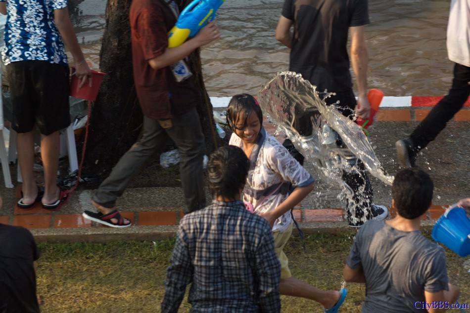ChiangmaiSongkran2_066.jpg