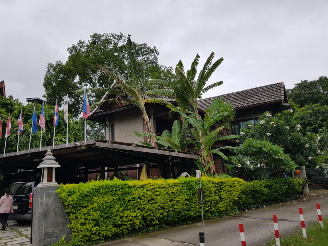 来清迈五六年了 今天才发现清迈山边这么美