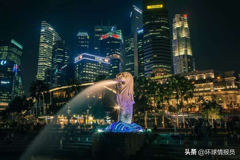 新加坡凭借马六甲海峡的优势，成为东南亚唯一发达国家